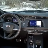 Cadillac XT4 Turbo Diesel AWD: Dokáže sedět na dvou židlích?