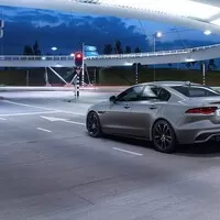 Jaguar XE R-Dynamic Black: Designová edice sportovního sedanu s cenovým zvýhodněním