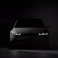Hyundai Motor Company vyvolává očekávání prvními fotografiemi modelu IONIQ 5