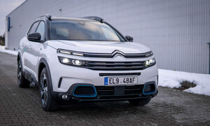 Recenze & testy: Citroën C5 Aircross Hybrid: Veliký Citroën.