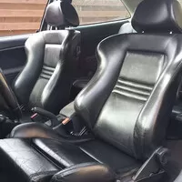 Sedačky Recaro ze Saabu R900