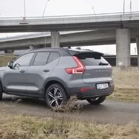 Volvo XC40 T4 Recharge: Óda na radost, tříválec a elektřinu