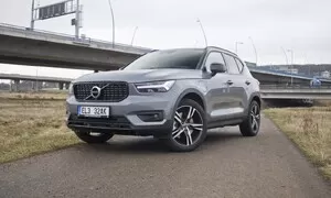 Recenze & testy: Volvo XC40 T4 Recharge: Óda na radost, tříválec a elektřinu