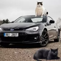 Toyobaru: prostorný komfortní rodinný vůz, vhodný na dlouhé dálniční přesuny