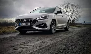 Recenze & testy: Hyundai i30 1.6 CRDi: Vítězství tabulek nad emocemi