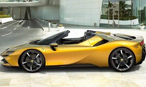 Bazarový snílek: Hledání ideálního Ferrari pro začátečníka