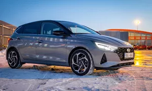 Recenze & testy: Hyundai i20 1.0 T-GDI MHEV DCT: Vylepšené auto na vše
