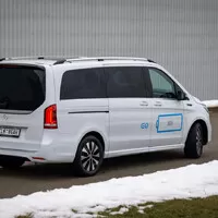 Mercedes EQV: Bílý trolejbus