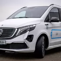 Mercedes EQV: Bílý trolejbus
