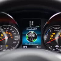 Mercedes EQV: Bílý trolejbus