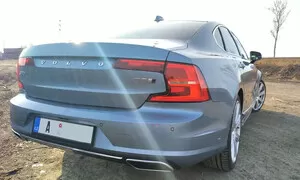 Volvo S90: tři roky utrpení