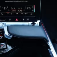 Audi e-tron Sportback 55 quattro: Stylový fešák, kterému chutná
