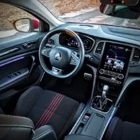 Renault Mégane Grandtour E-Tech: Nezapomeňte nabít!