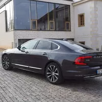 Volvo S90 B6 AWD: Jiný přístup