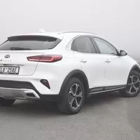 Kia XCeed PHEV: Nemusím se vytahovat