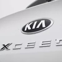Kia XCeed PHEV: Nemusím se vytahovat