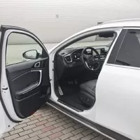 Kia XCeed PHEV: Nemusím se vytahovat