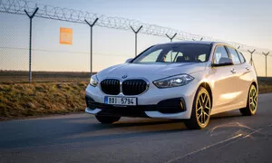 Recenze & testy: BMW 118i: Překvapivě radostné "obyčejné" auto.