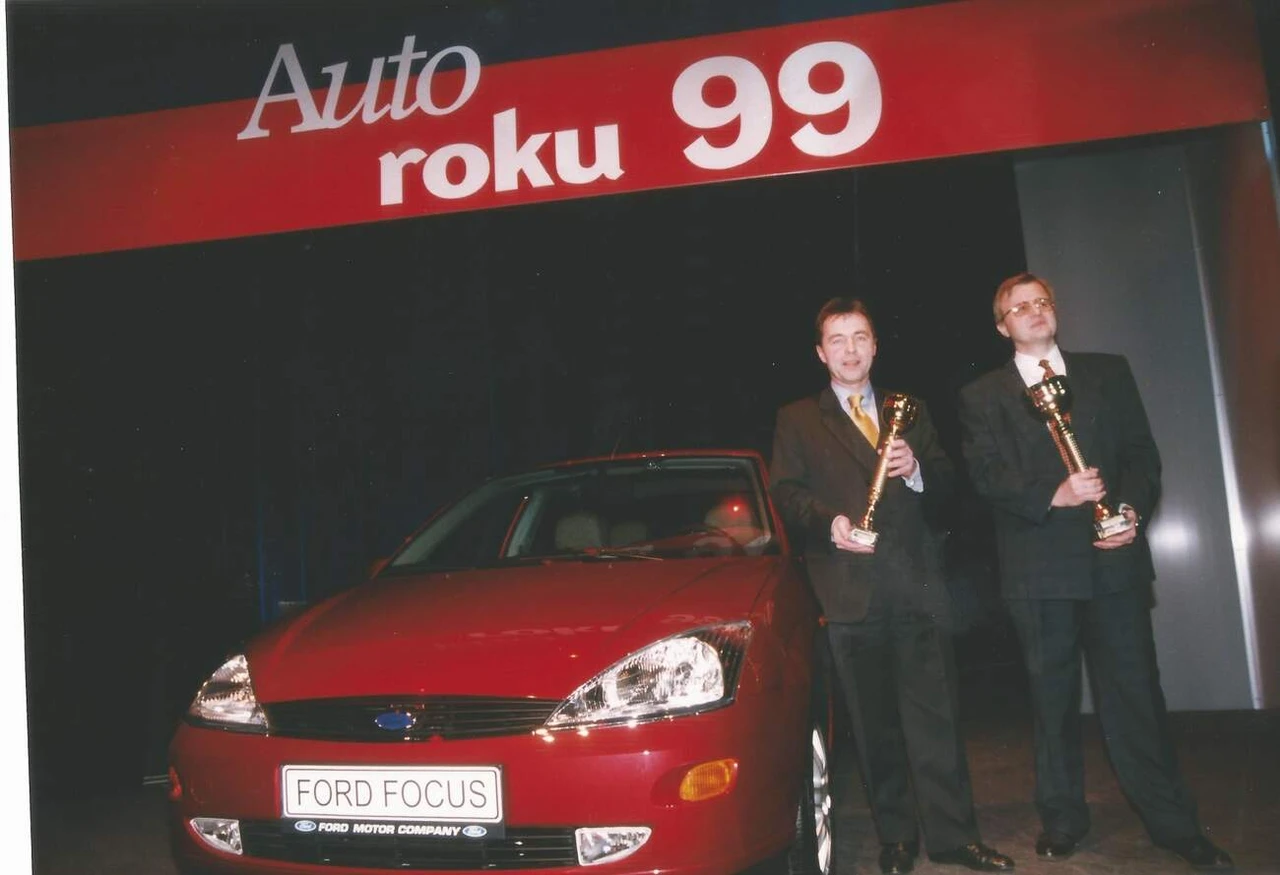 Vyhlášení vítěze české ankety Auto roku 1999, kterým se stal Ford Focus první generace.