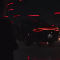 Dodge Charger Pursuit: Proč plecháče?
