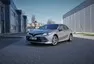 Toyota Camry 2.5 Hybrid Executive: Závan časů minulých