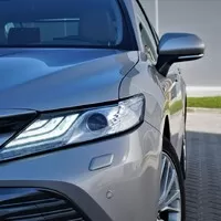Toyota Camry 2.5 Hybrid Executive: Závan časů minulých
