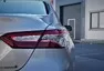 Toyota Camry 2.5 Hybrid Executive: Závan časů minulých