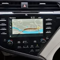 Toyota Camry 2.5 Hybrid Executive: Závan časů minulých