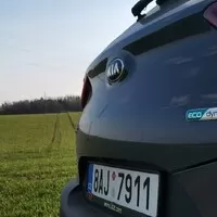 Kia Stonic 1.0 T-GDI MHEV: mírně hybridní, velmi zábavný