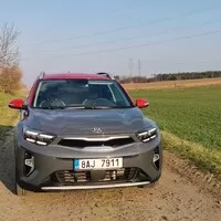 Kia Stonic 1.0 T-GDI MHEV: mírně hybridní, velmi zábavný