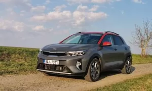 Recenze & testy: Kia Stonic 1.0 T-GDI MHEV: mírně hybridní, velmi zábavný
