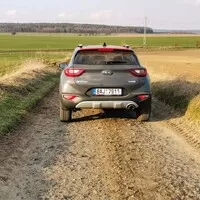Kia Stonic 1.0 T-GDI MHEV: mírně hybridní, velmi zábavný