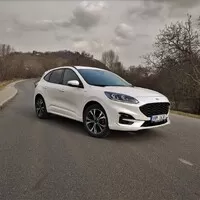 Ford Kuga Hybrid ST-Line: Rozpolcená osobnost