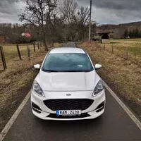 Ford Kuga Hybrid ST-Line: Rozpolcená osobnost