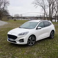 Ford Kuga Hybrid ST-Line: Rozpolcená osobnost