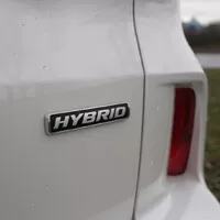 Ford Kuga Hybrid ST-Line: Rozpolcená osobnost