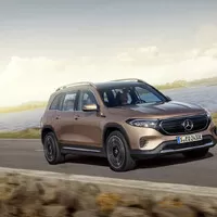 Autíčkářův týden: Smutek v Japonsku, povedený e-Skyactiv X a útok elektromobilů