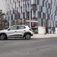 Autíčkářův týden: Smutek v Japonsku, povedený e-Skyactiv X a útok elektromobilů
