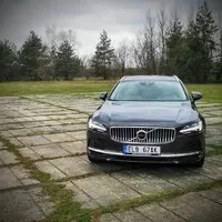 Volvo V90 T6 Recharge: Když se vám nechce nic řešit