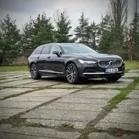 Volvo V90 T6 Recharge: Když se vám nechce nic řešit