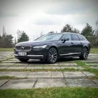 Volvo V90 T6 Recharge: Když se vám nechce nic řešit