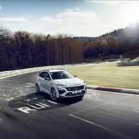 Autíčkářův týden: Špatné zprávy z Itálie a Francie, nové Subaru a rychlé Hyundaie