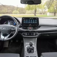Hyundai i30 Fastback 1,5 T-GDI: Když vyhraje rozum