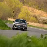Hyundai i30 Fastback 1,5 T-GDI: Když vyhraje rozum