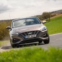 Hyundai i30 Fastback 1,5 T-GDI: Když vyhraje rozum