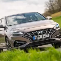 Hyundai i30 Fastback 1,5 T-GDI: Když vyhraje rozum