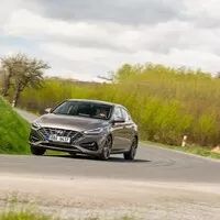 Hyundai i30 Fastback 1,5 T-GDI: Když vyhraje rozum