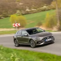 Hyundai i30 Fastback 1,5 T-GDI: Když vyhraje rozum