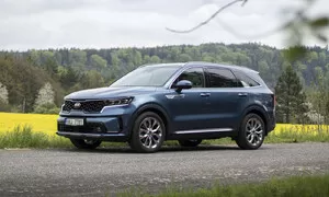 Recenze & testy: Kia Sorento 2.2 CRDi: Ihned k nastěhování