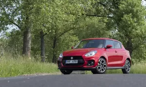 Recenze & testy: Suzuki Swift Sport Hybrid: Těší mě, pane Kompromisní